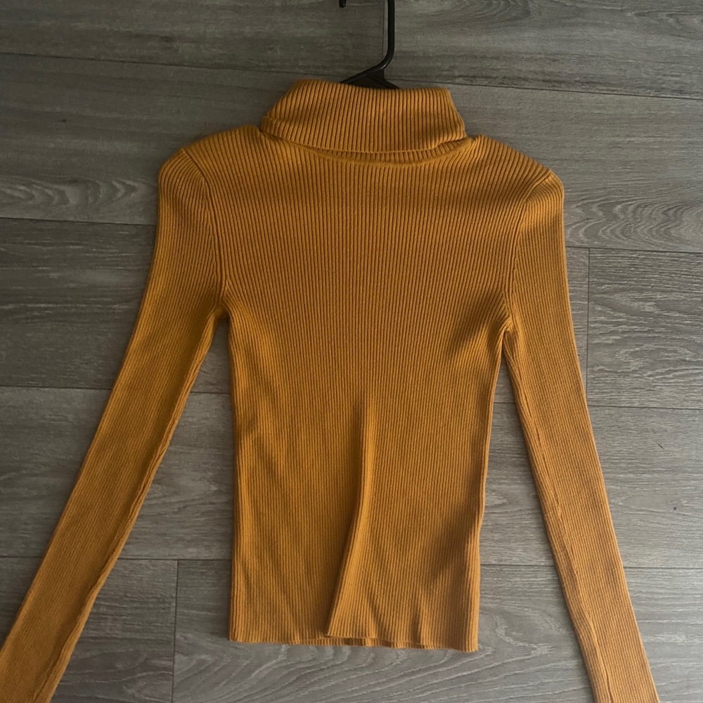 Forever 21 turtleneck